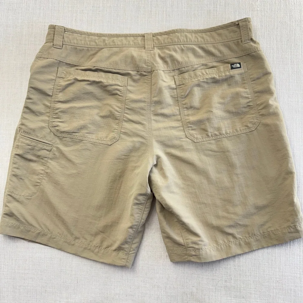 The North Face Mens Horizon‎ Cargo Shorts Tan Khaki Nylon Hiking Size 40